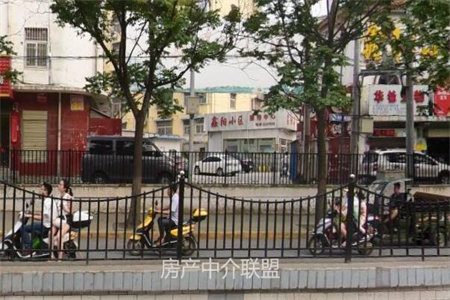 南湖盛元名府3室2厅2卫126万带车位附房